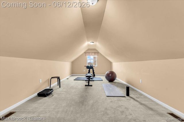 54265 Birchwood Drive, Lyon Charter Township, MI 48178