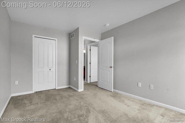 54265 Birchwood Drive, Lyon Charter Township, MI 48178