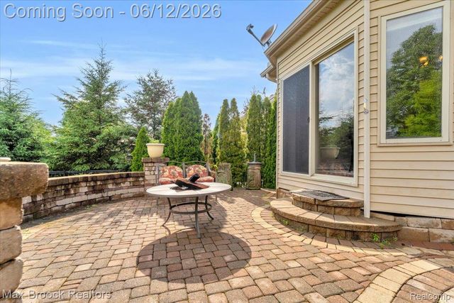54265 Birchwood Drive, Lyon Charter Township, MI 48178