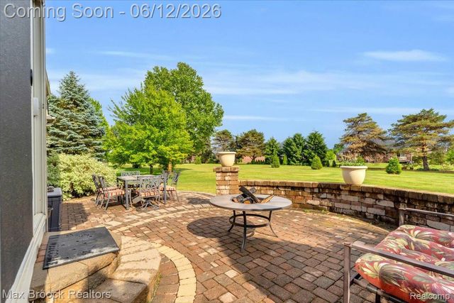 54265 Birchwood Drive, Lyon Charter Township, MI 48178