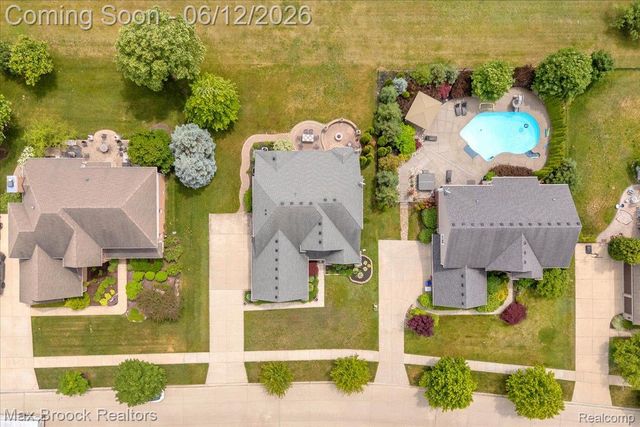 54265 Birchwood Drive, Lyon Charter Township, MI 48178