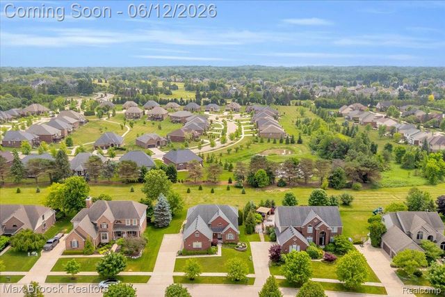 54265 Birchwood Drive, Lyon Charter Township, MI 48178