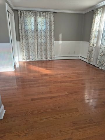 257 Bishop St, Framingham, MA 01702