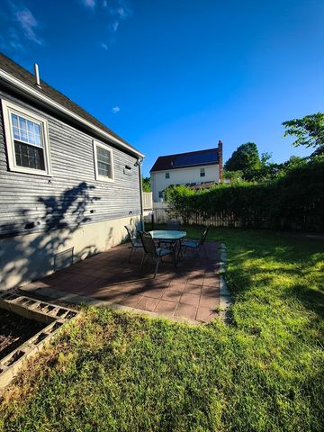 257 Bishop St, Framingham, MA 01702