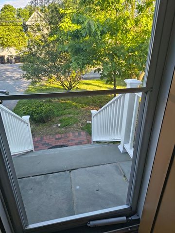 257 Bishop St, Framingham, MA 01702