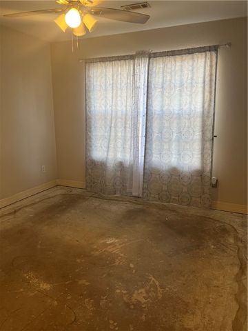 133 Fox Run Circle, Centerton, AR 72719