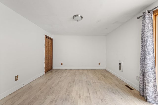 1 Gates Drive, Derry, NH 03038