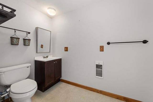 1 Gates Drive, Derry, NH 03038
