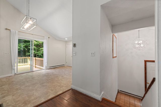 1 Gates Drive, Derry, NH 03038