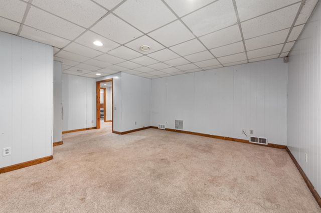 1 Gates Drive, Derry, NH 03038