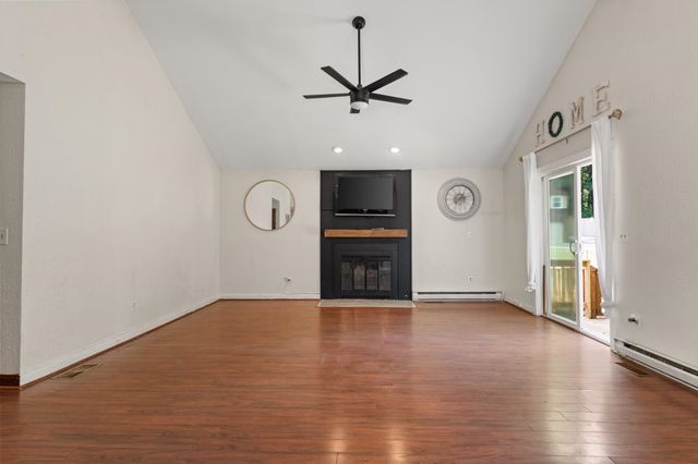 1 Gates Drive, Derry, NH 03038