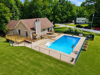 1 Gates Drive, Derry, NH 03038