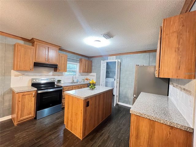 10 SE 69TH AVENUE, Ocala, FL 34472