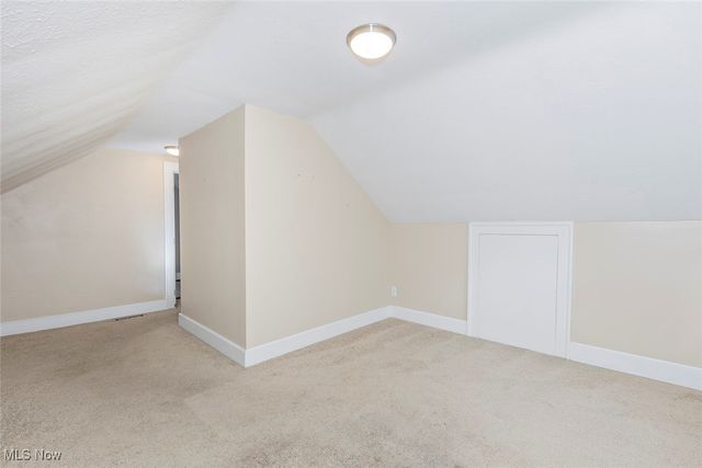 2875 Coleridge Road, Cleveland Heights, OH 44118