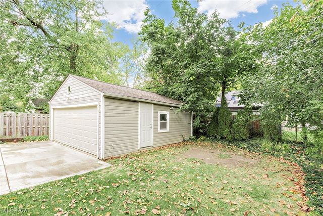 2875 Coleridge Road, Cleveland Heights, OH 44118