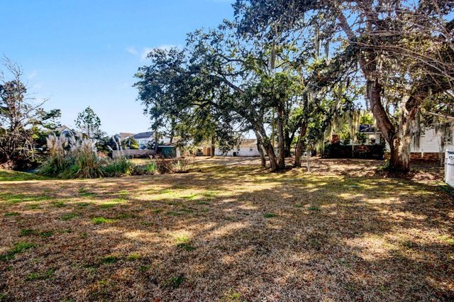 2310 Ye Olde Kings Hwy., North Myrtle Beach, SC 29582