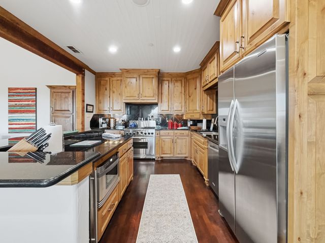 2033 Harbor Way 302, Graford, TX 76449