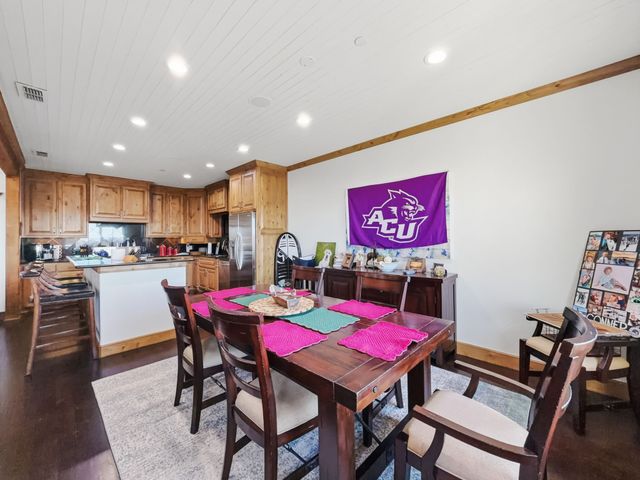 2033 Harbor Way 302, Graford, TX 76449