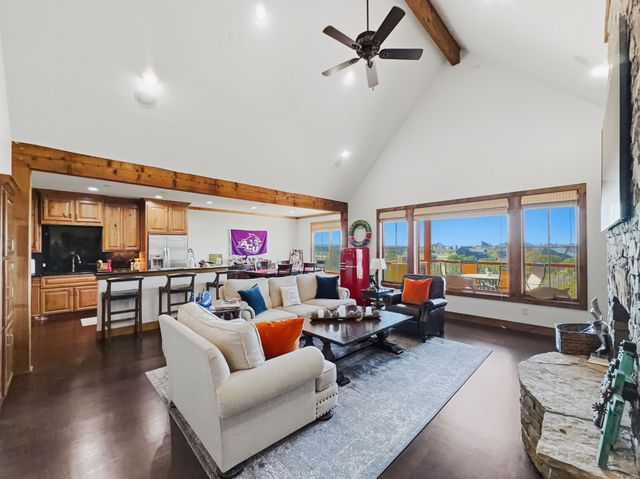 2033 Harbor Way 302, Graford, TX 76449