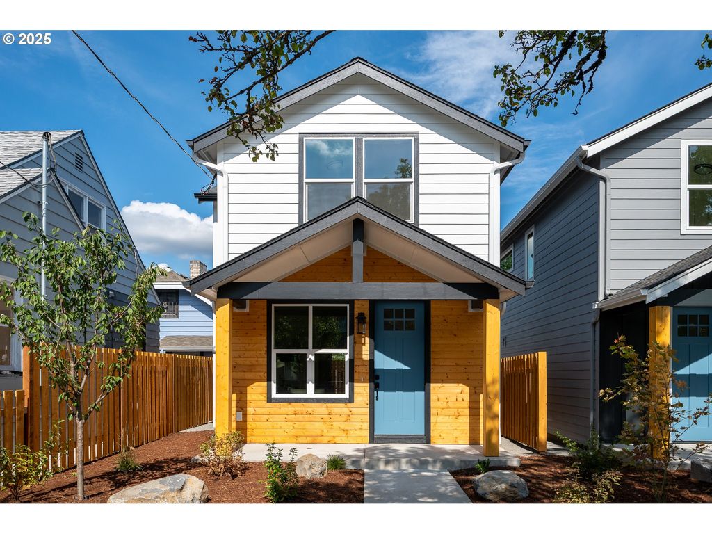 5721 N Willis Blvd B, Portland, OR 97203