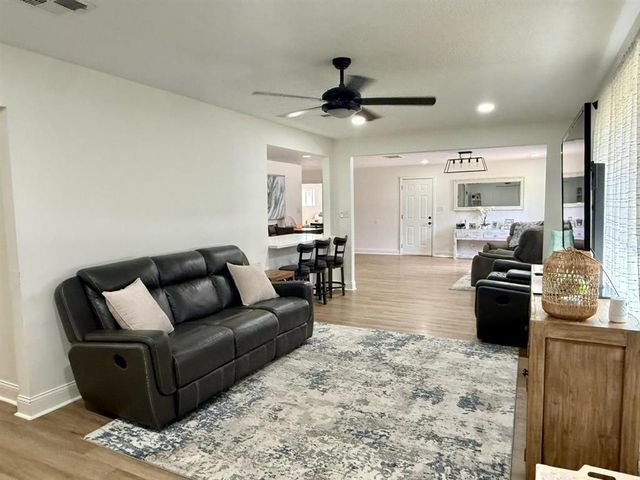 112 Irvin Street, Lake Charles, LA 70605