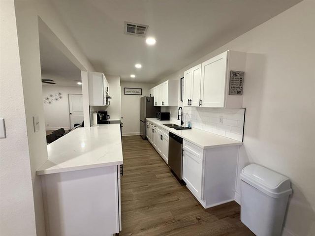 112 Irvin Street, Lake Charles, LA 70605