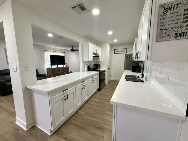 112 Irvin Street, Lake Charles, LA 70605