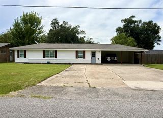 112 Irvin Street, Lake Charles, LA 70605