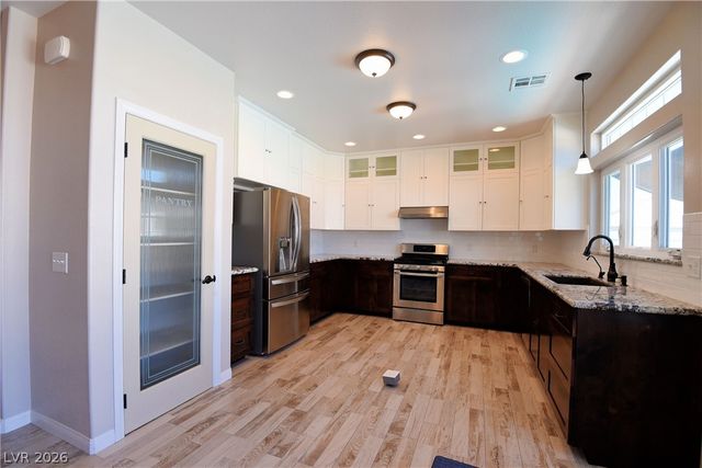 1160 Mitchell Place, Pahrump, NV 89060