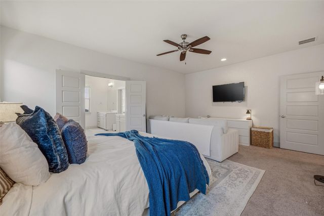 210 Wimberly Street, Fort Worth, TX 76107