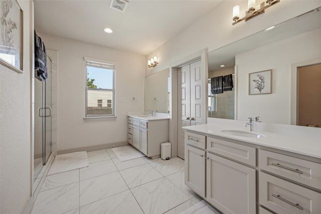210 Wimberly Street, Fort Worth, TX 76107
