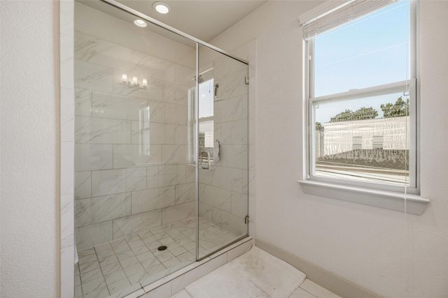 210 Wimberly Street, Fort Worth, TX 76107