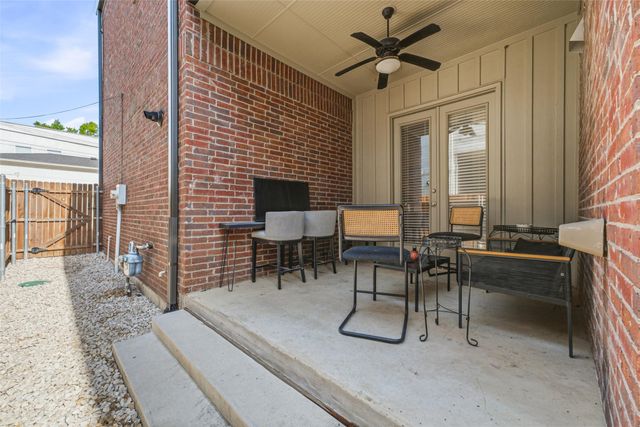 210 Wimberly Street, Fort Worth, TX 76107