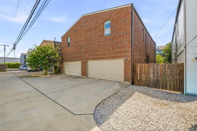 210 Wimberly Street, Fort Worth, TX 76107