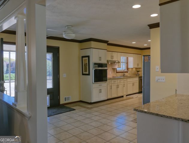 808 N Bethany Road, Mcdonough, GA 30252