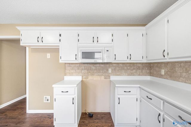44 Cedar Brook Street, Moulton, AL 35650