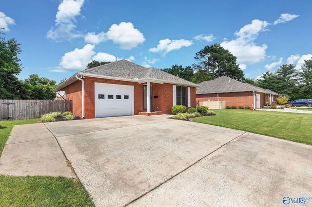 44 Cedar Brook Street, Moulton, AL 35650