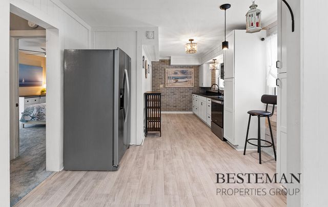 1290 Sherwood Drive, Muskegon, MI 49445