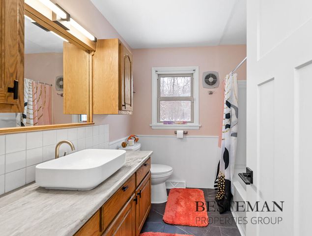 1290 Sherwood Drive, Muskegon, MI 49445