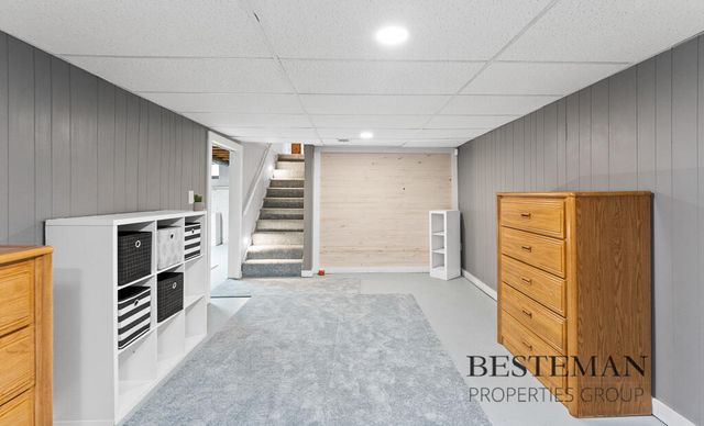 1290 Sherwood Drive, Muskegon, MI 49445