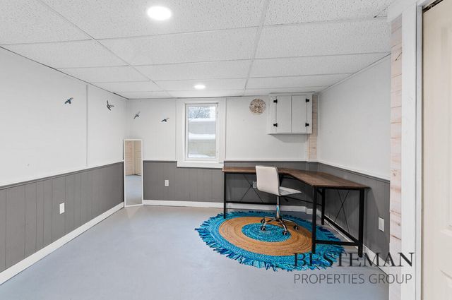 1290 Sherwood Drive, Muskegon, MI 49445