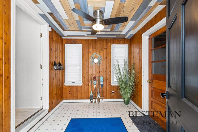 1290 Sherwood Drive, Muskegon, MI 49445