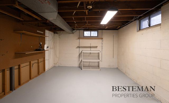 1290 Sherwood Drive, Muskegon, MI 49445