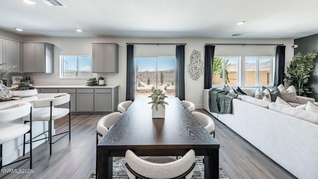 4287 Spotted Leaf Way, Sparks, NV 89436