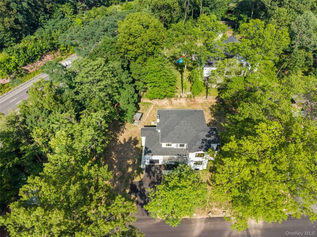 189 Quackenbush Lane, Monsey, NY 10952