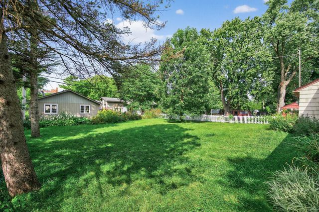 3966 Brunswick Avenue S, Saint Louis Park, MN 55416