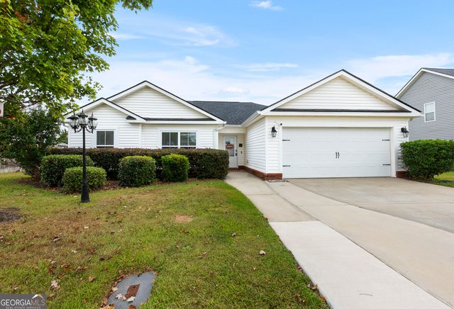 202 Latham Drive, Warner Robins, GA 31088