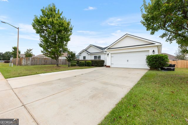202 Latham Drive, Warner Robins, GA 31088