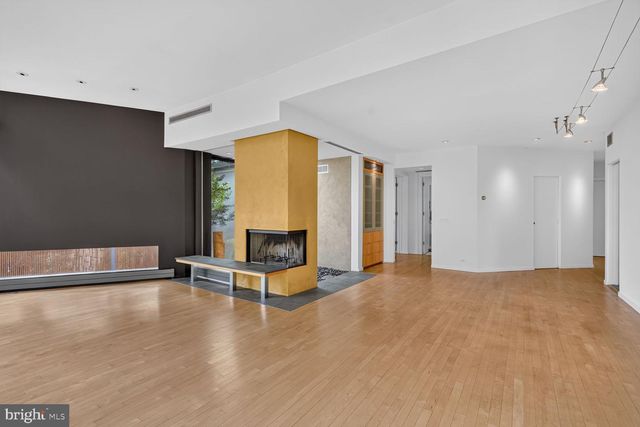 3113 45TH ST NW, Washington, DC 20016