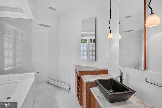 3113 45TH ST NW, Washington, DC 20016